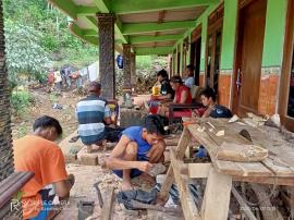 Kembangkan Mikro Industri Kreatif di Tengah Pandemi Covid-19