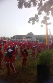 Gebyar Senam Sicita dan Pembagian Seribu Bendera