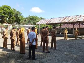 RUTINAN DI HARI SENIN