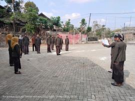 Senin Produktif di Kalurahan Nglindur, Diawali Apel, Seninan Koordinasi, dan Penyaluran BLT DD