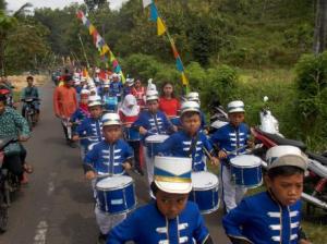 Drum band SD Negeri Nglindur